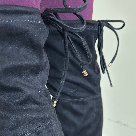 Osana Over-The-Knee Black Heeled Boots • Size 8.5 • Chic & Sleek Silhouette - Picture 7 of 10